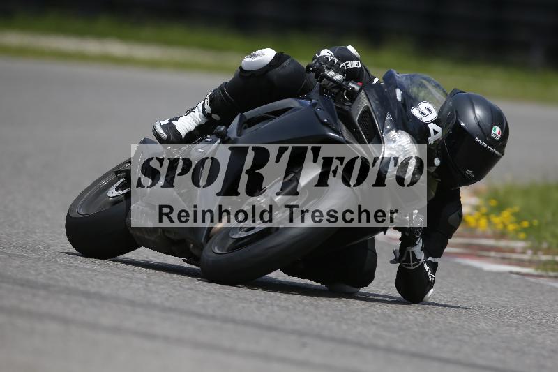 /Archiv-2024/29 12.06.2024 MOTO.CH Track Day ADR/Gruppe blau/94